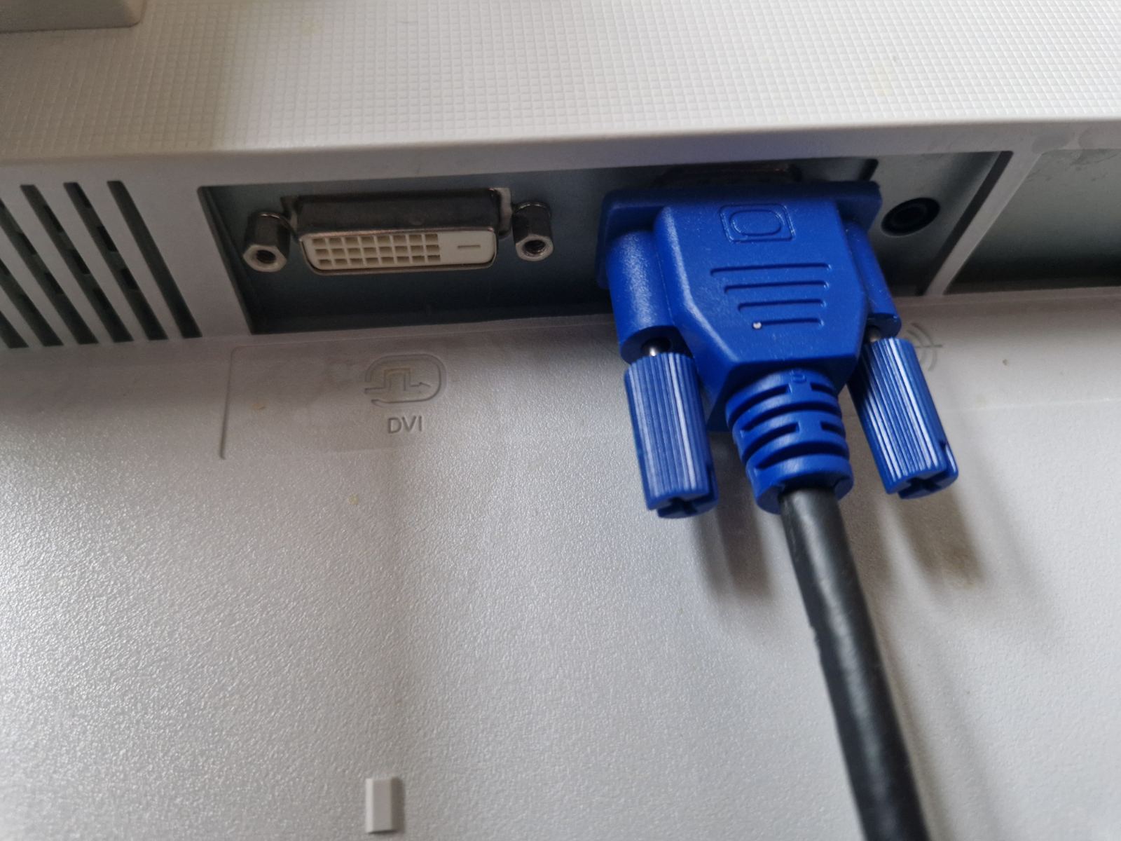 Eizo_2.jpg